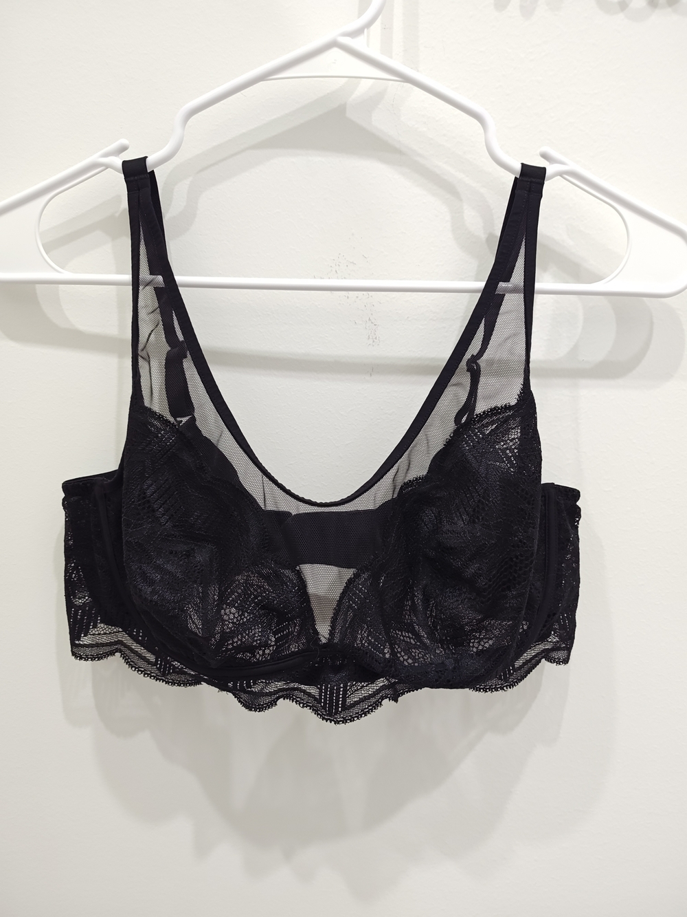 Understance Sheer Lace Black Bralette with Scalloped Hem